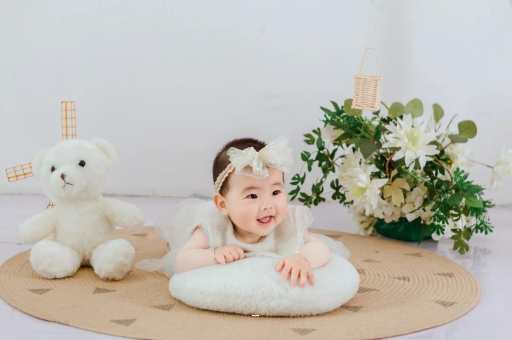 梁山宝宝多久会抬头